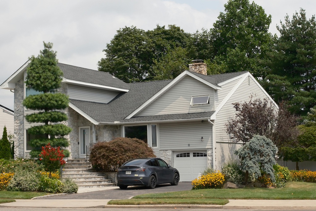 Integrate Your Vehicle Into Your Home's Landscaping